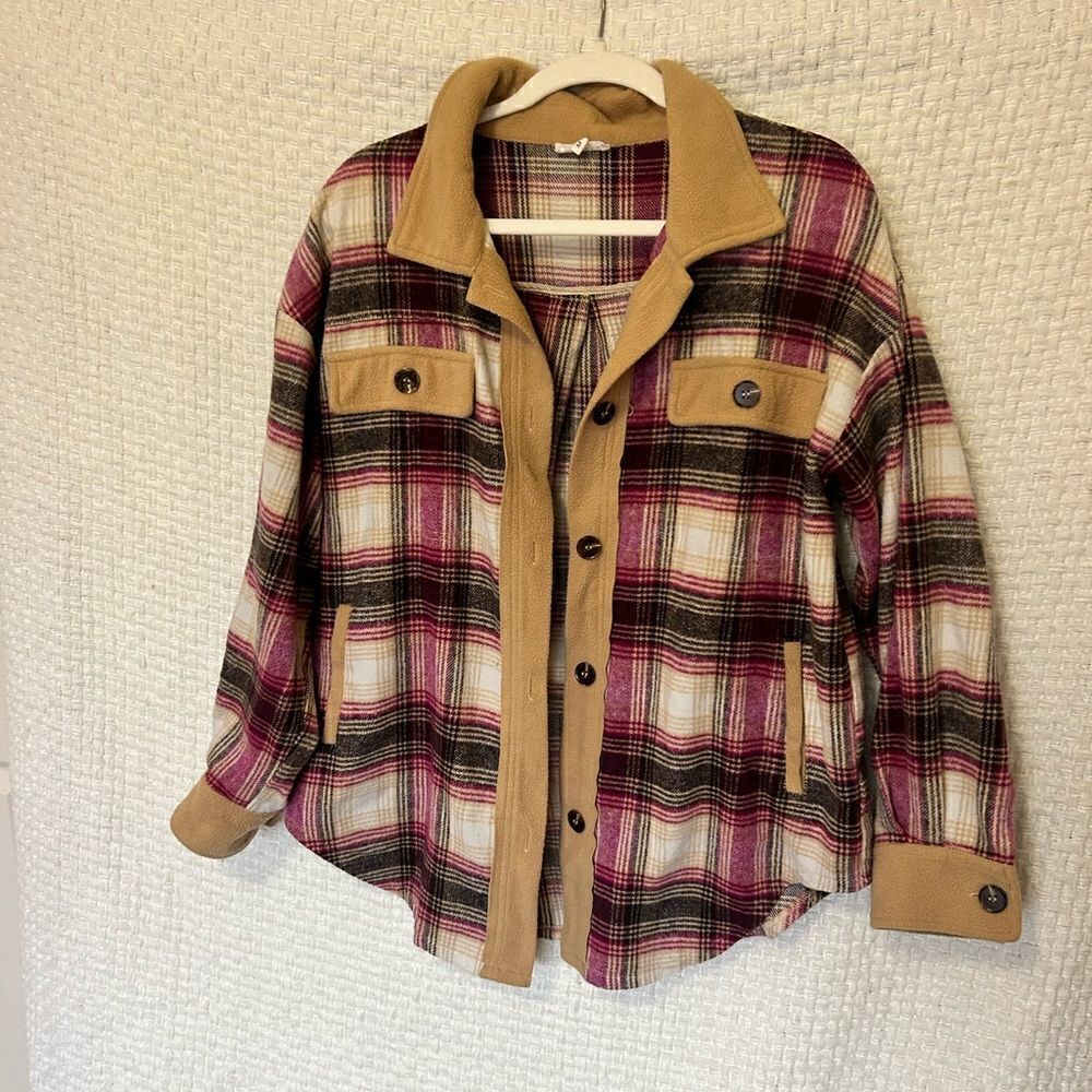 Geegee Jacket ✨ - Picture 5 of 6